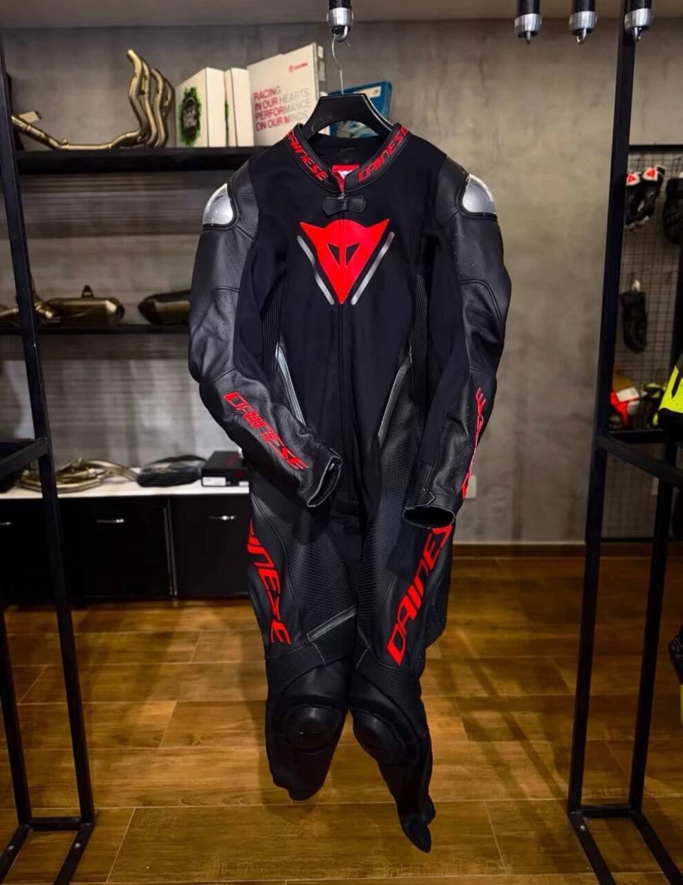 Dainese, профессиональный кожаный комбинезон