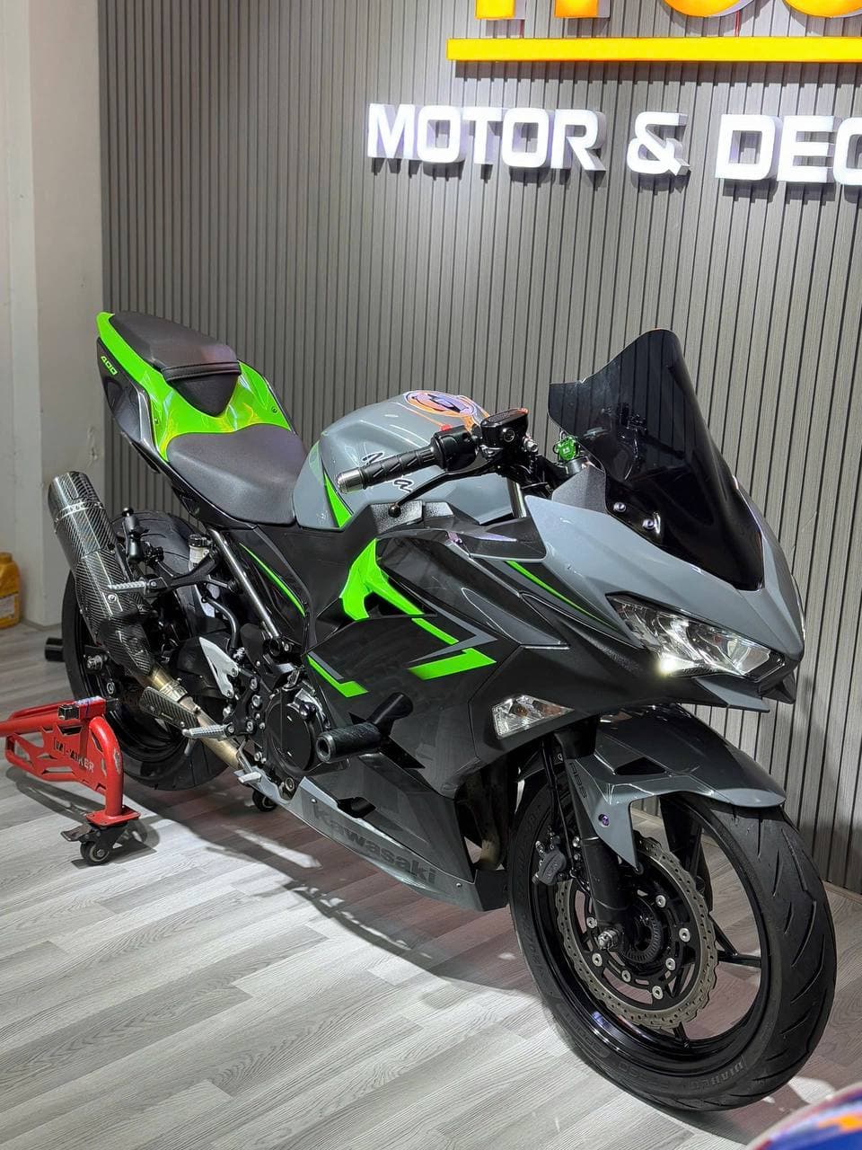 Kawasaki Ninja 400 2