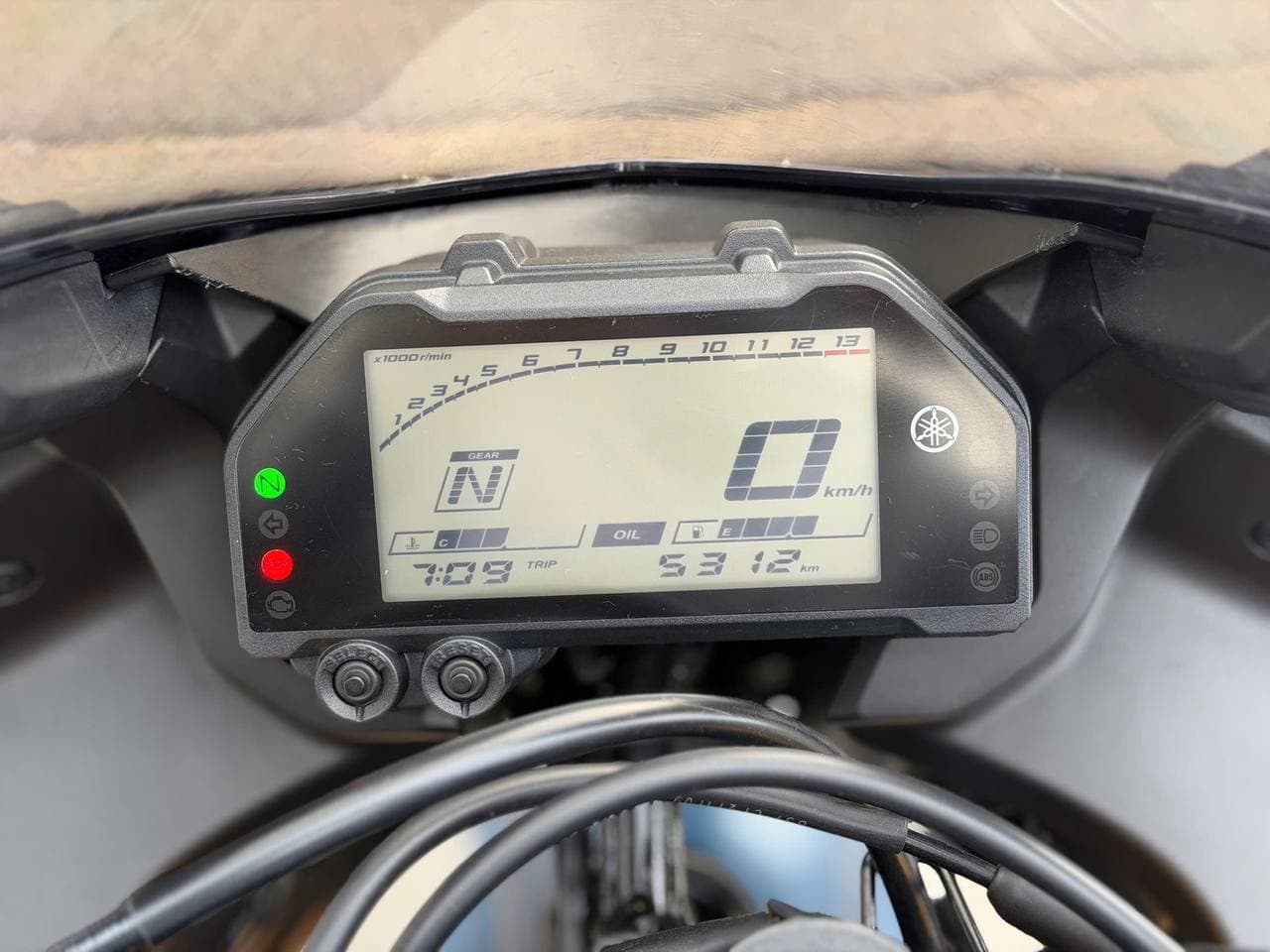 Yamaha YZF-R3 300cc 2